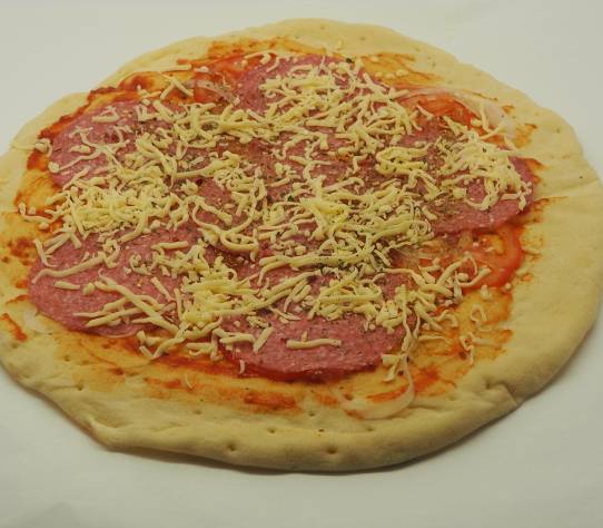 Pizza Salami 33 cm (3009) Slagerij Schreiber